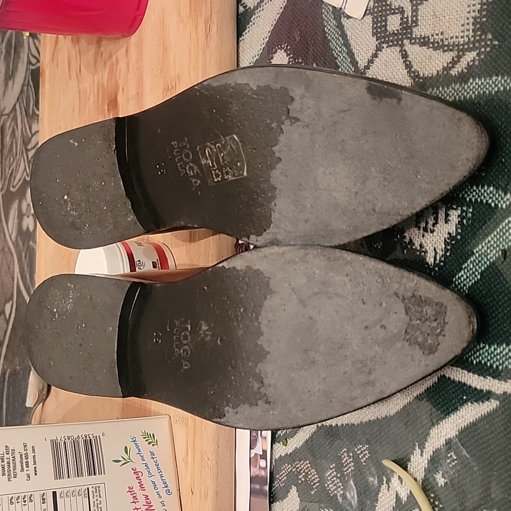 Shoes - Picture 5 of 5
